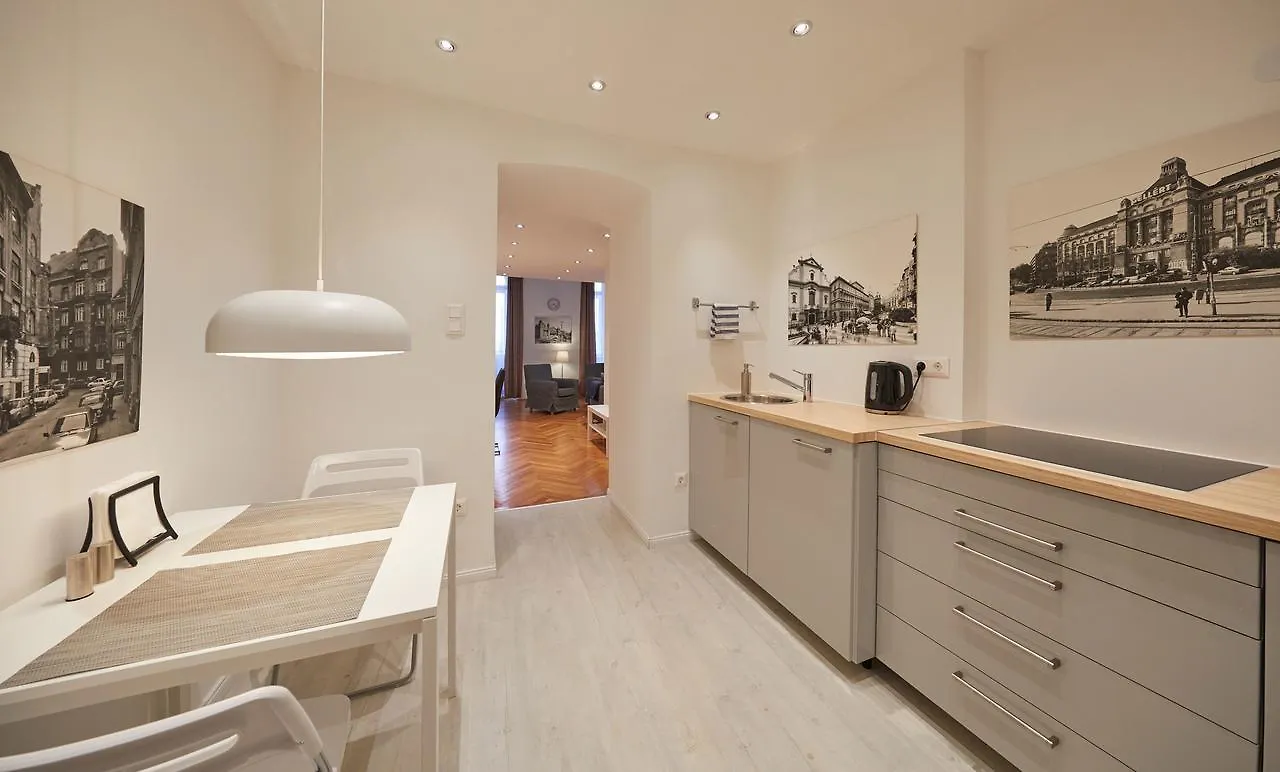 Fewo Oktogon Budapest Apartment