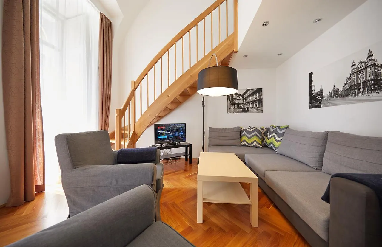 Apartment Fewo Oktogon Budapest Hungary